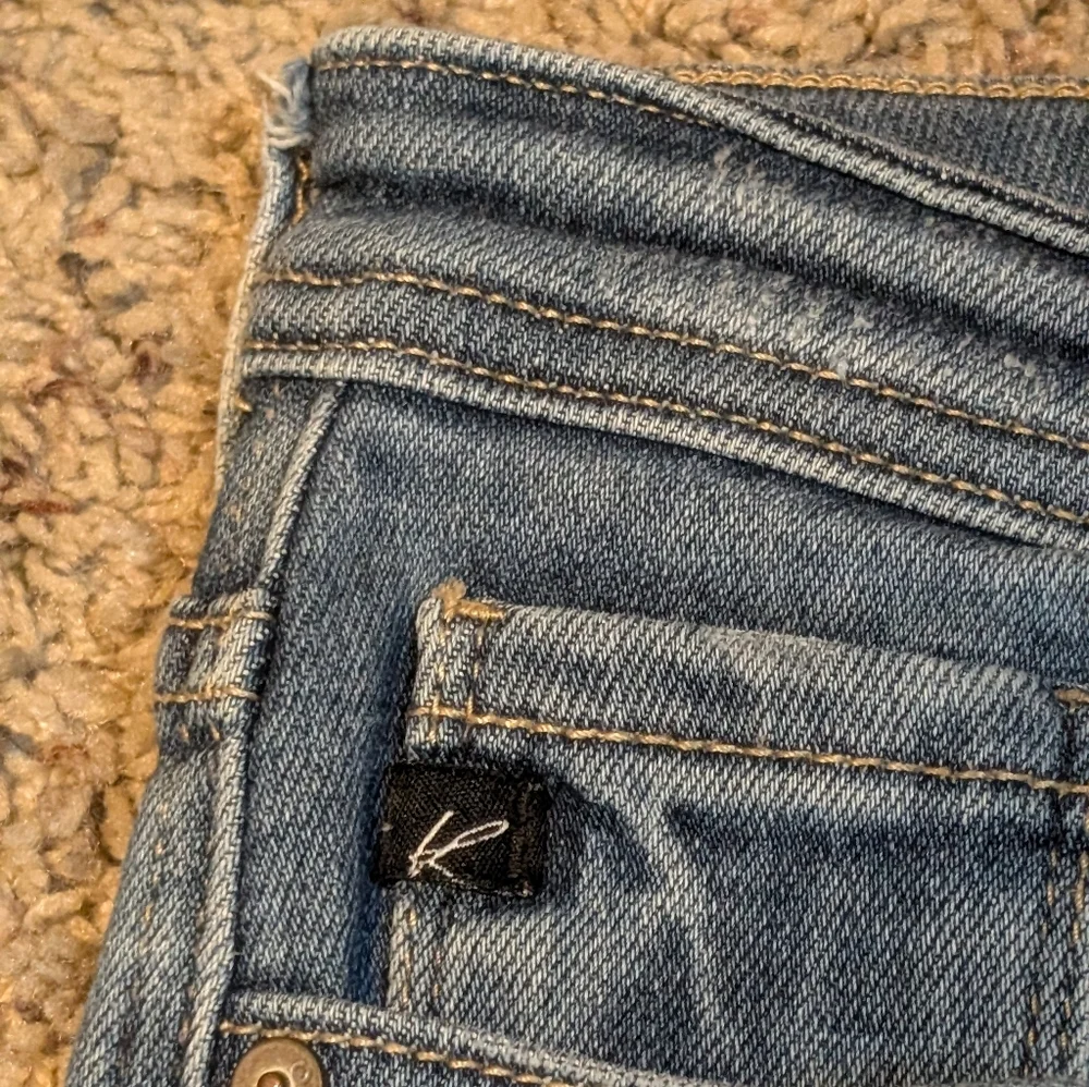 KanCan™ Mom High Rise Jeans Button Fly Shimmer Black SZ 29
